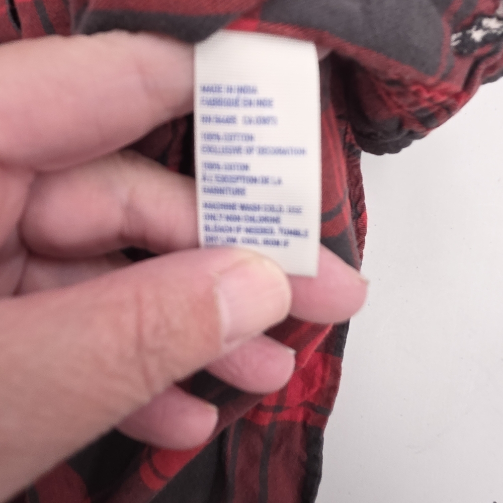 American Eagle Outfitters Red and Black Plaid Sleeveless Shirt - Picture 7 of 7